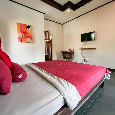 Reddoorz Plus Near Seminyak Square Denpasar Extérieur photo