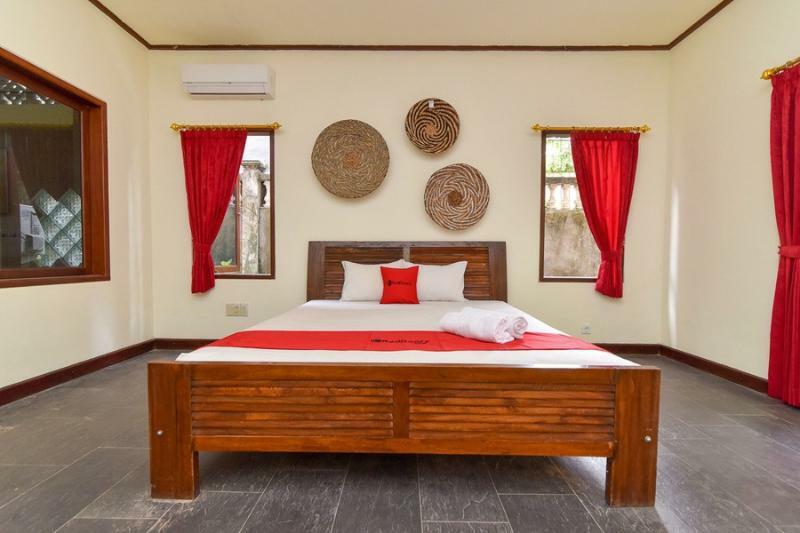 Reddoorz Plus Near Seminyak Square Denpasar Extérieur photo